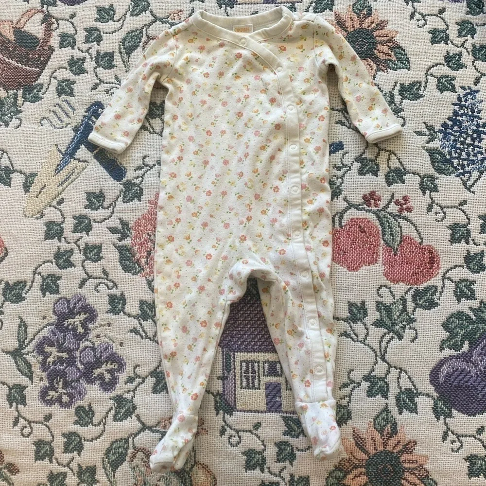 3/$15 SALE BUNDLE N SAVE Gymboree 3-6 Months Floral Footies Onesie